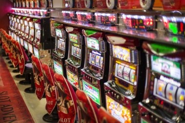 Free Bet Blackjack live-dealer table interface on hujanbet showing dealer, player hand, and betting controls